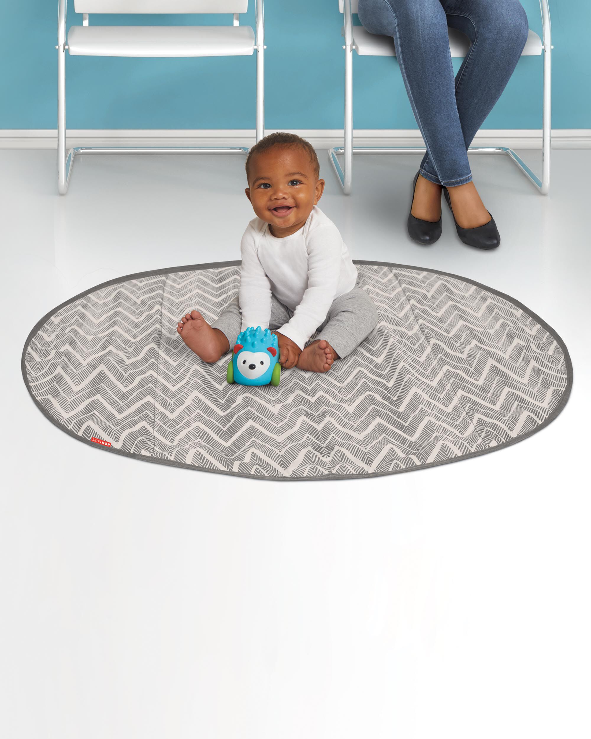 skip hop round trip travel mat